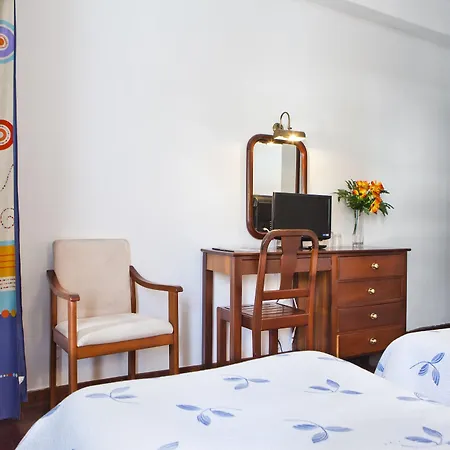 Residencial Colombo Bed and Breakfast 3*