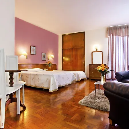 Residencial Colombo Bed & Breakfast 2*