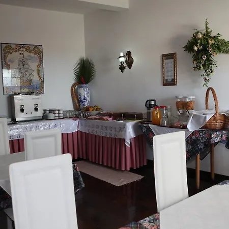 Bed and breakfast Residencial Colombo Funchal (Madeira)