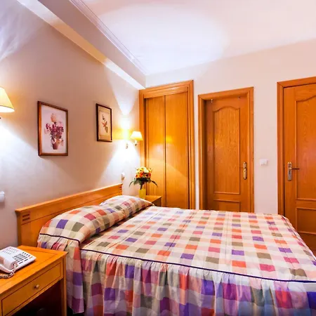 Residencial Colombo Oda ve Kahvaltı Funchal