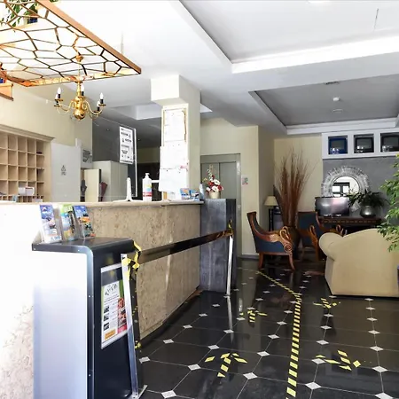 Residencial Colombo Oda ve Kahvaltı Funchal