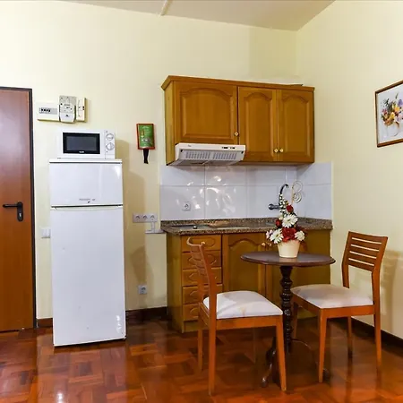 Residencial Colombo Bed and Breakfast 3*