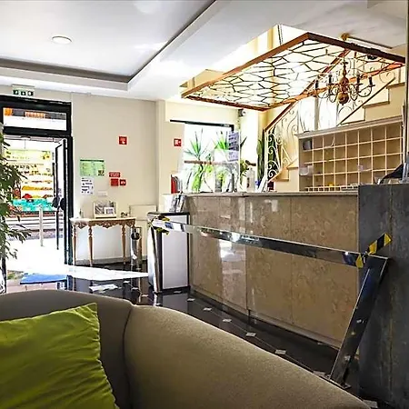 Residencial Colombo 3*