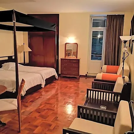Residencial Colombo 3* Funchal (Madeira)