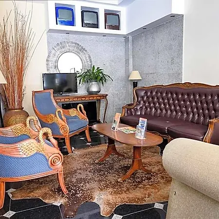 Residencial Colombo 3*