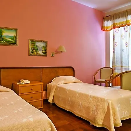 Residencial Colombo 3* Funchal (Madeira)