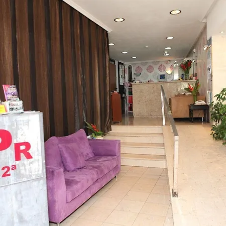 Residencial Colombo 3*