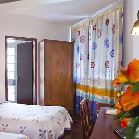 Residencial Colombo Bed and Breakfast 3*