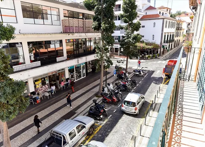 Residencial Colombo 3* Funchal (Madeira)