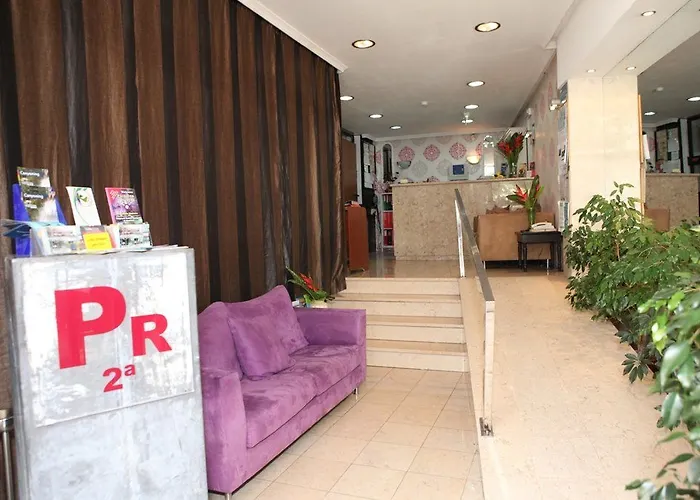 Residencial Colombo 3*